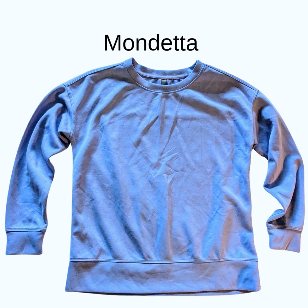 Size Med ladies Mondetta Crew neck pastel blue long sleeve pullover